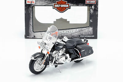 ขาย พรีออเดอร์ โมเดลรถเหล็ก โมเดลรถ มอเตอร์ไซค์ Harley 2013 King Classic 1:12 มี โปรโมชั่น