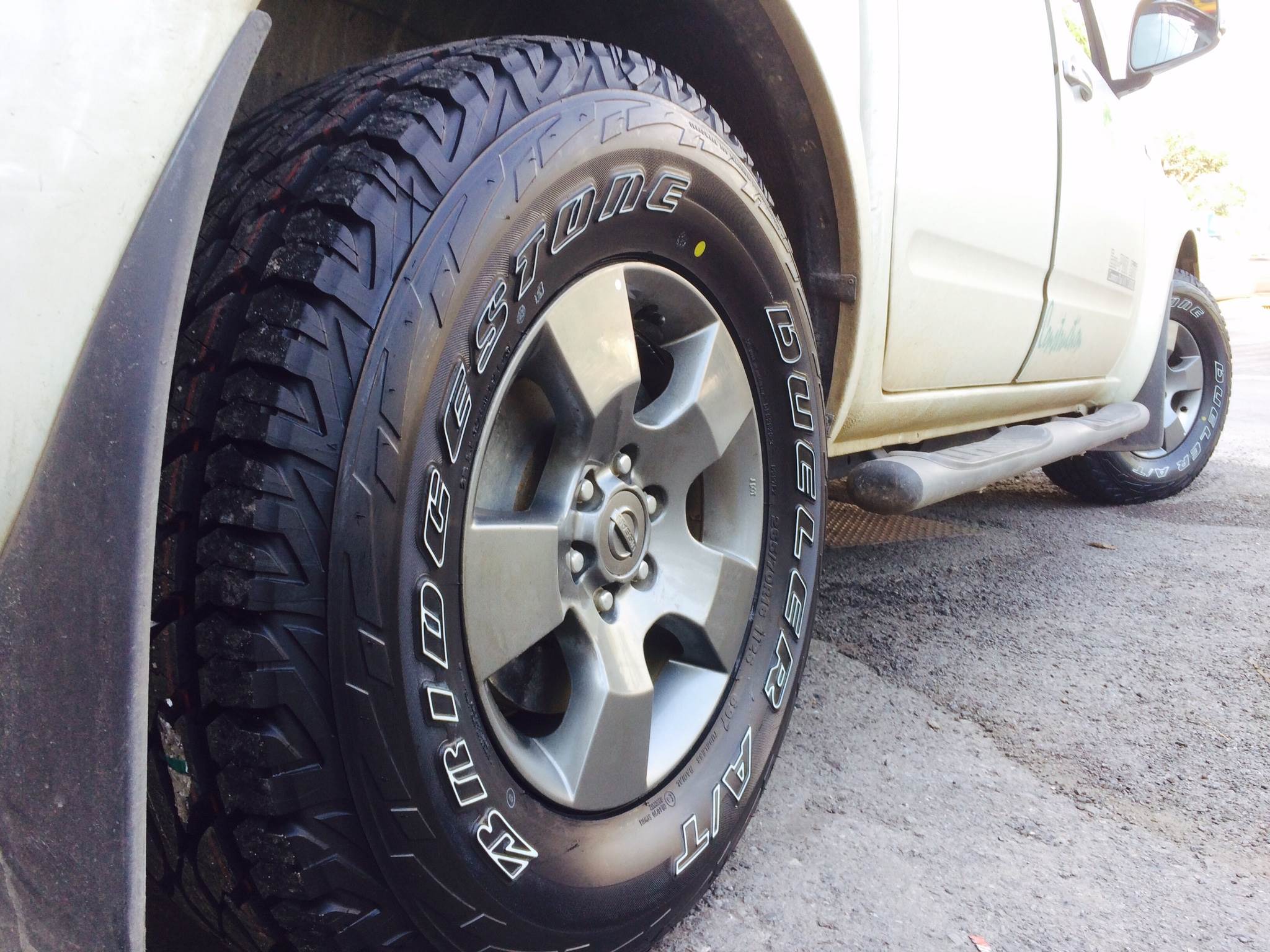 BRIDGESTONE DUELER AT697 265/70-16 ราคาถูก