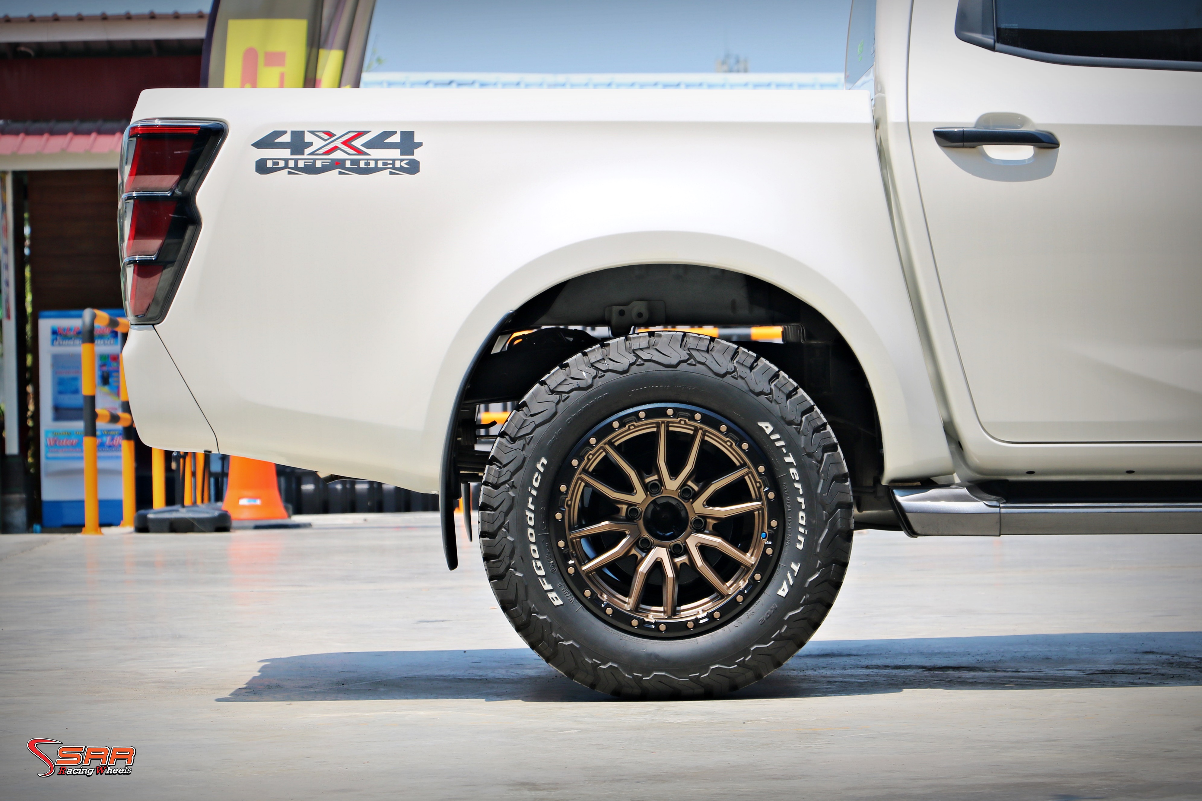 FUEL REBEL ขอบ18 พร้อมยาง BF KO2 ปี2024