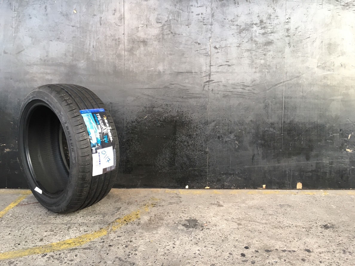 SAILUN SVA1 195/45-15 เส้น 990 ปกติ 2000 ปี18