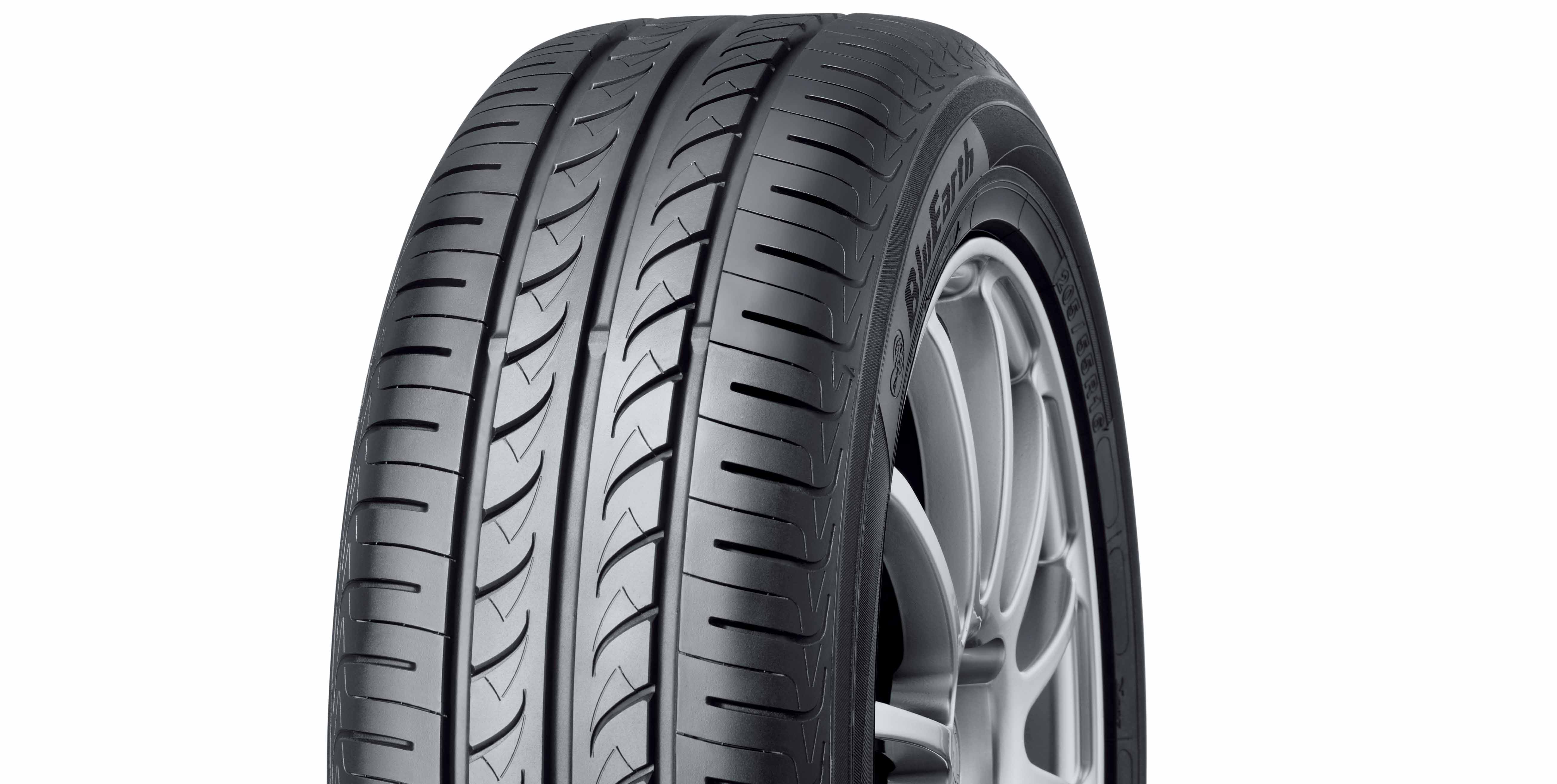 YOKOHAMA BluEarth-A AE01 195w55s15 เส้น 500 ปกติ 3000 บาท ปี13 มี 1เส้น