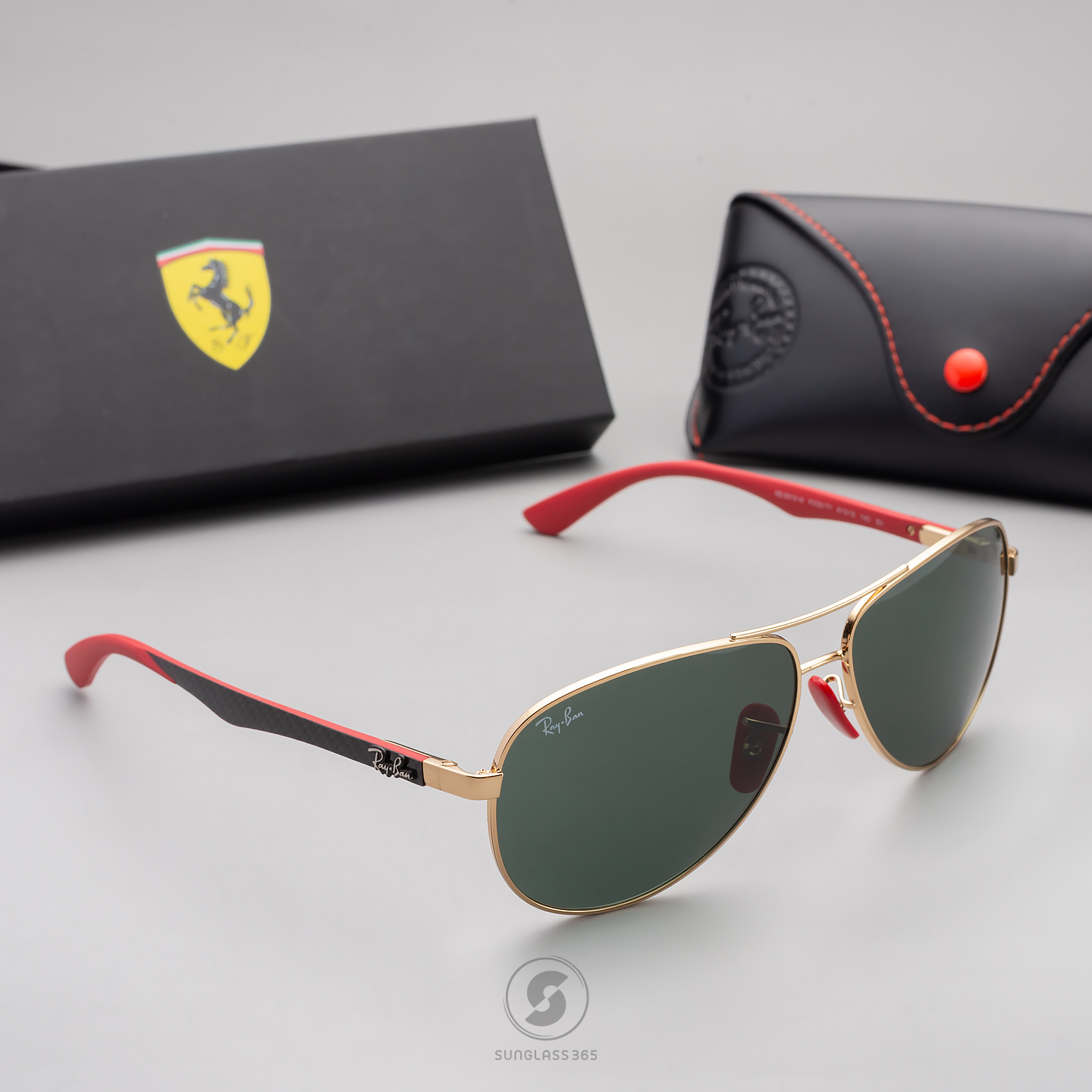 Ray-Ban RB8313M F00871 Ferrari Collection ฺGold