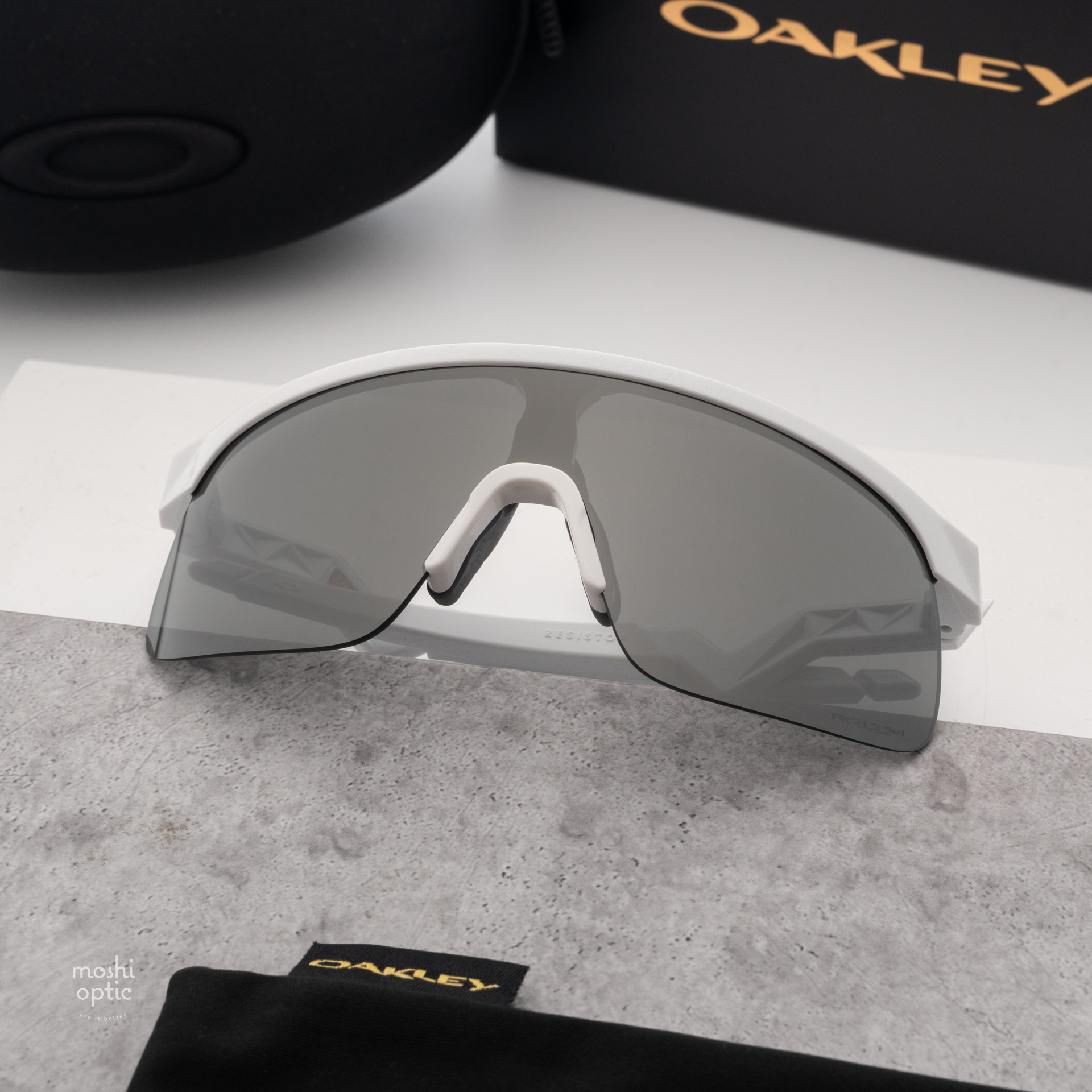 Oakley Resistor OJ9010-30 Pearl White Prizm Black