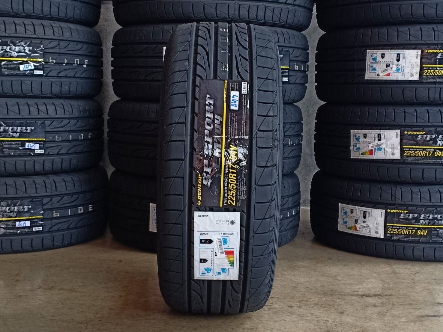 DUNLOP SPSPORT KM704 25/45R17 94V (ปี19)