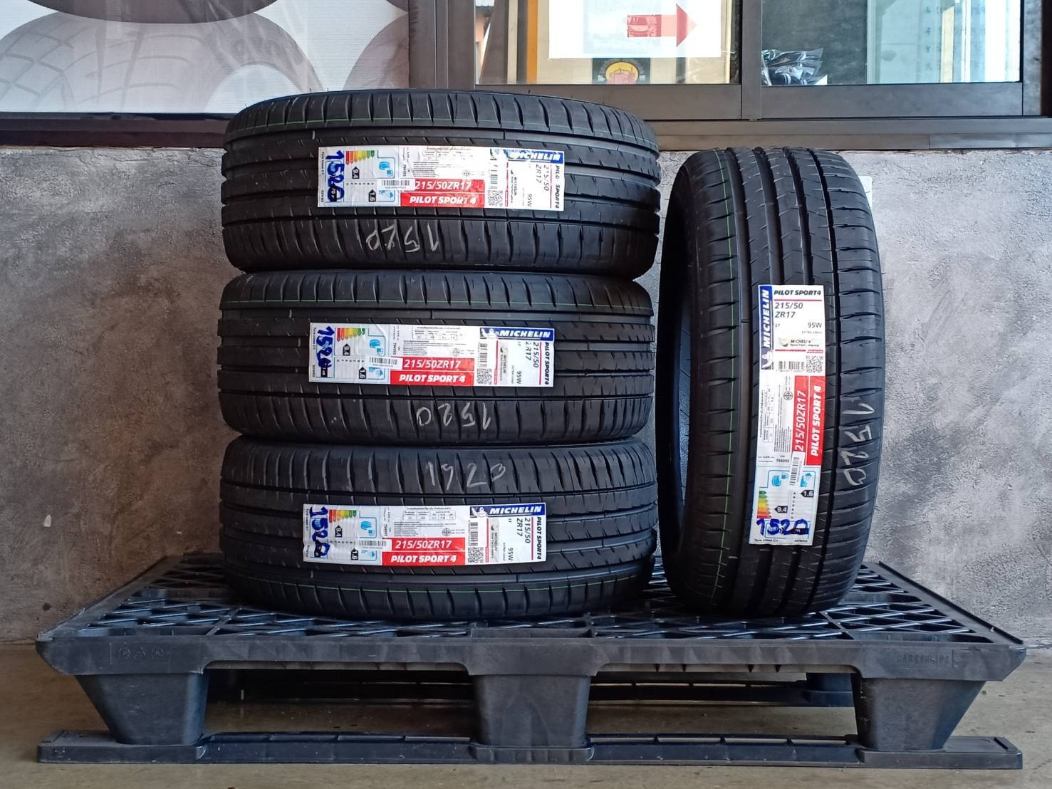MICHELIN 215/50ZR17 PILOT SPORT 4ST 95W MADE IN THAILAND