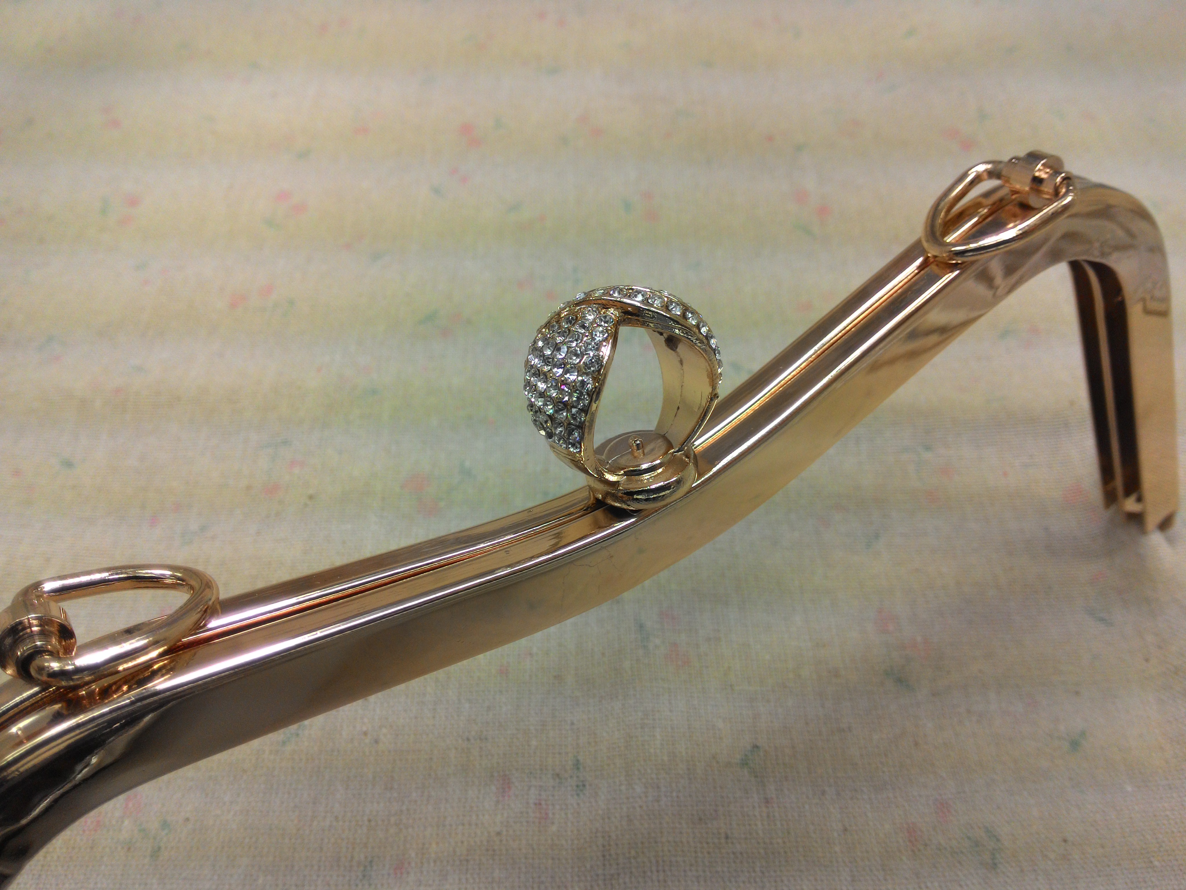 ปากกระเป๋าปิ๊กแป๊กหัวแหวน ทอง