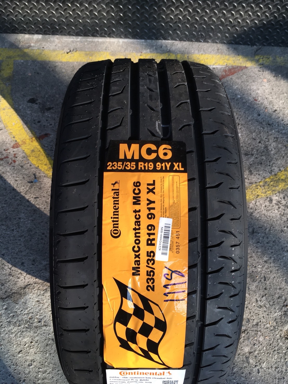 CONTINENTAL CONTACT MC6 235-35-19 เส้น 5800 ปี18 ปกติ 9800