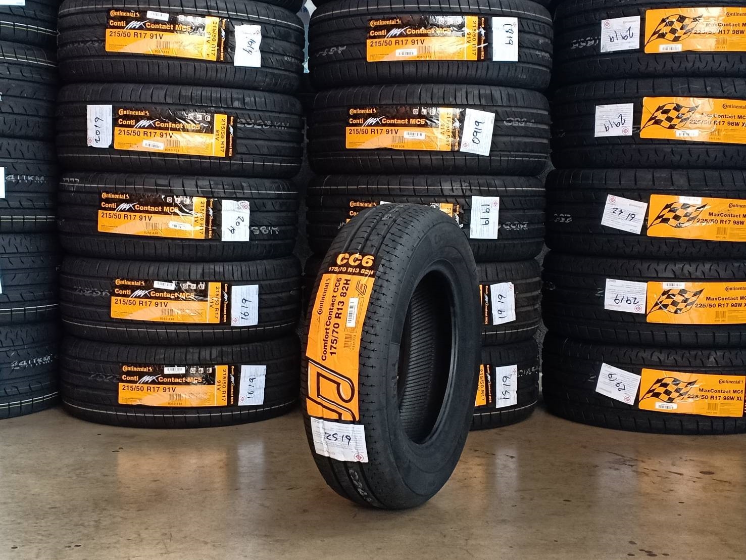 CONTINENTAL CC6 175/70-13 ปี19 ราคาพิเศษ
