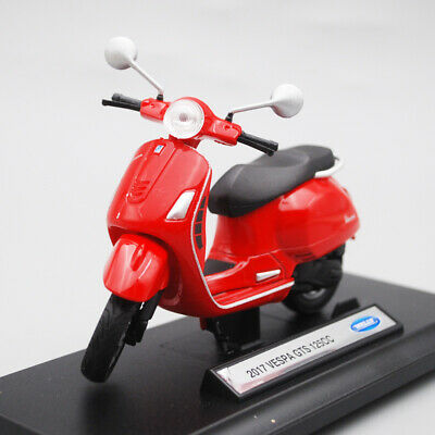 ขาย พรีออเดอร์ โมเดลรถเหล็ก โมเดลรถ มอเตอร์ไซค์ Vespa 2017 GTS 125cc มี โปรโมชั่น