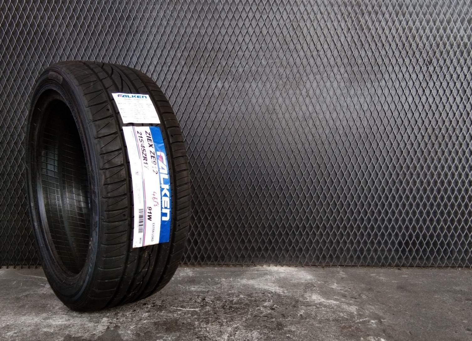 FALKEN ZE912 215/45-17 เส้น 2250 ปกติ 3500 ปี18