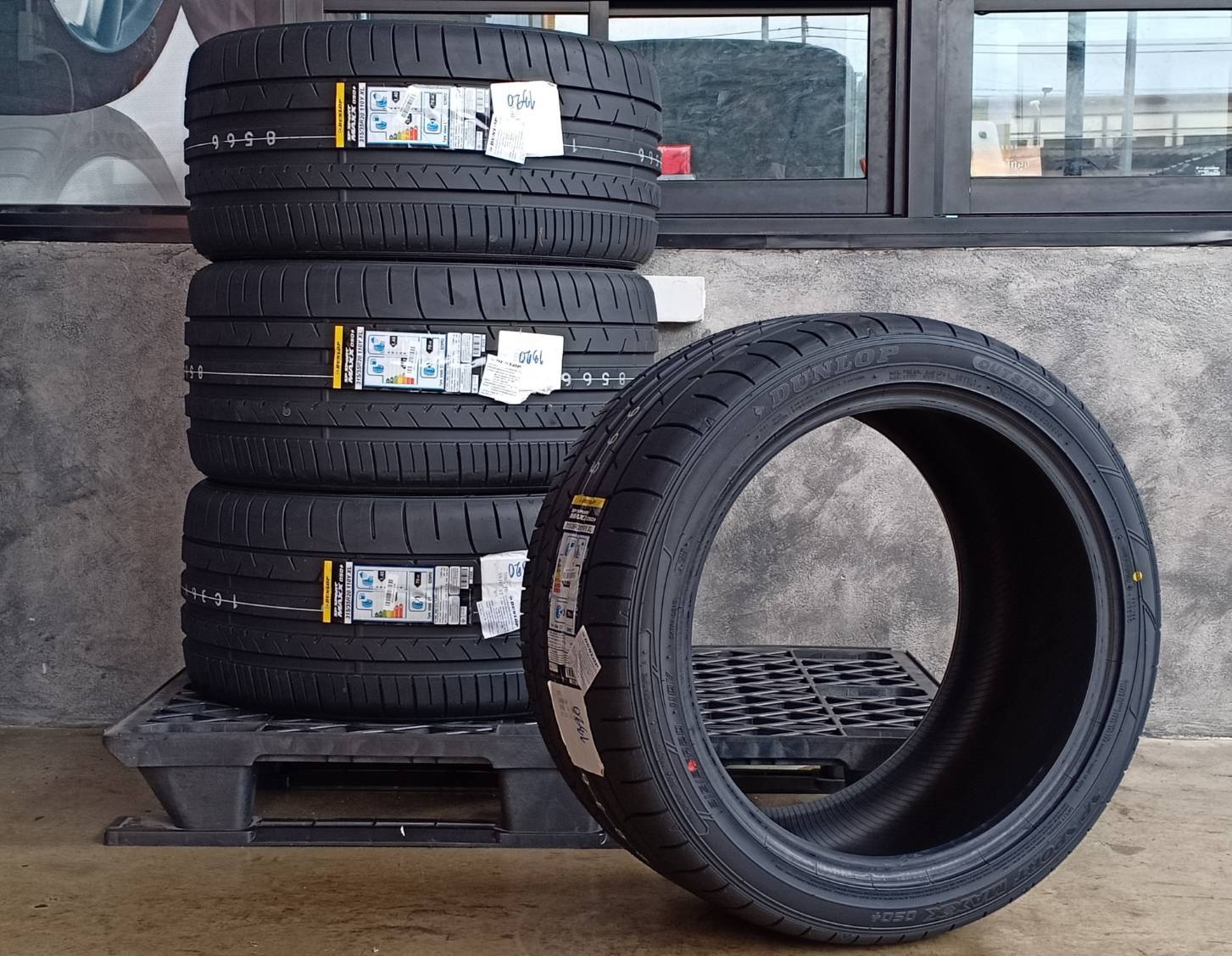 DUNLOP SP SPORT MAXX050PLUS 315/35R20 ปี20