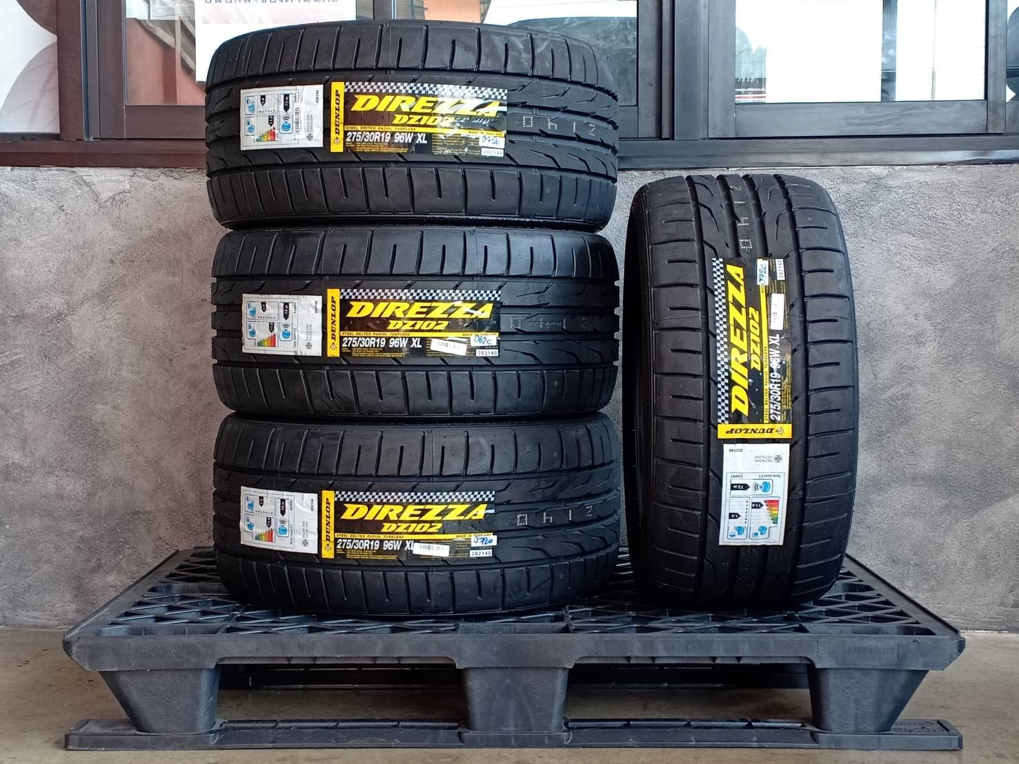 DUNLOP 275/30R19 DIREZZA DZ102 96W XL MADE IN THAILAND