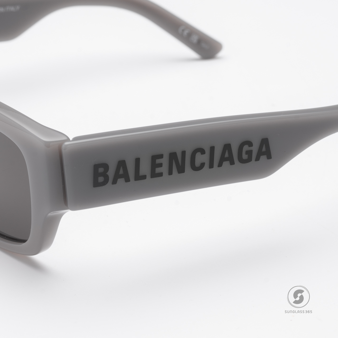 แว่นกันแดด Balenciaga BB0261SA 004