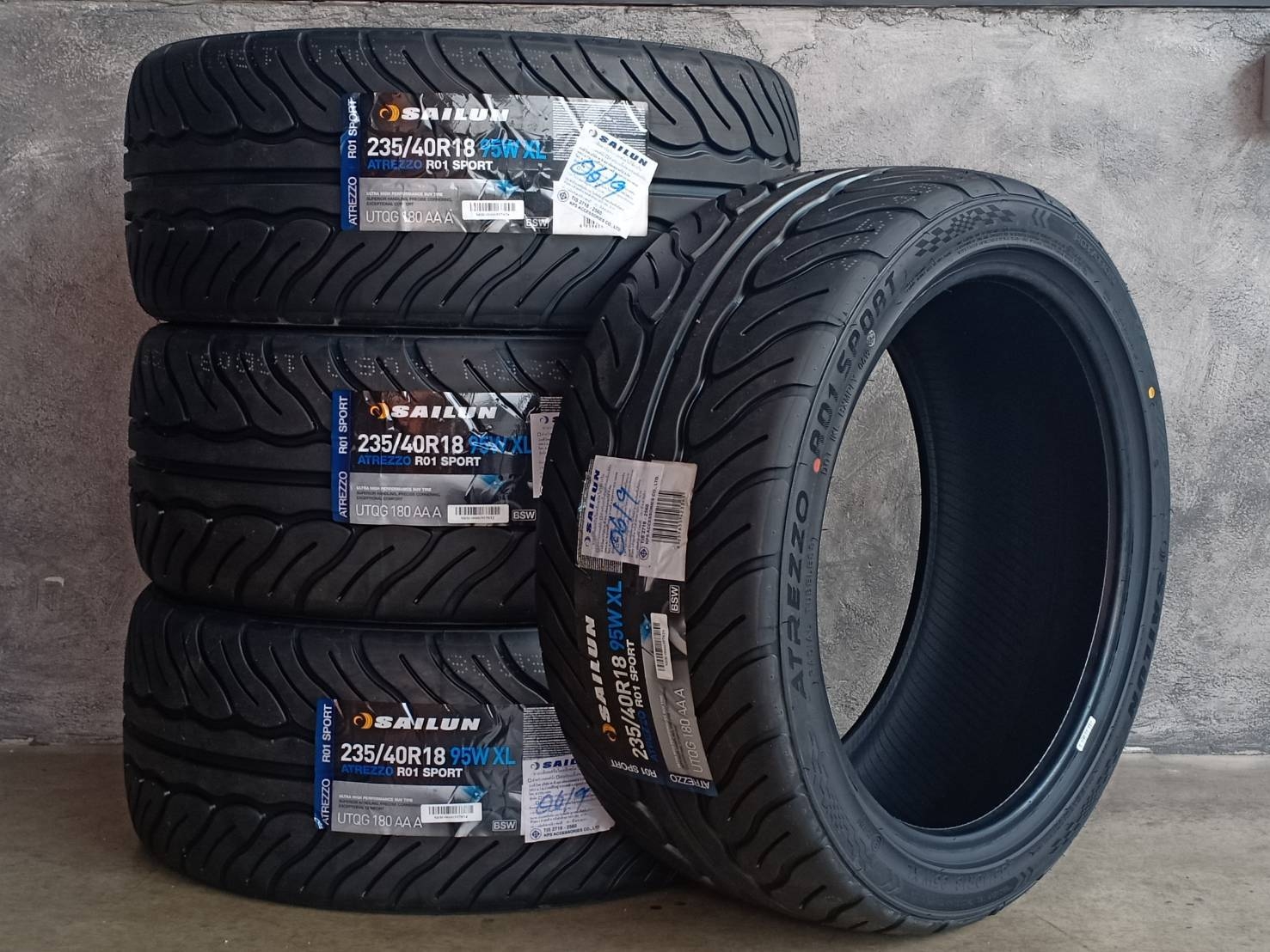 SAILUN ATREZZO R01 SPORT 235/40R18 ปี19