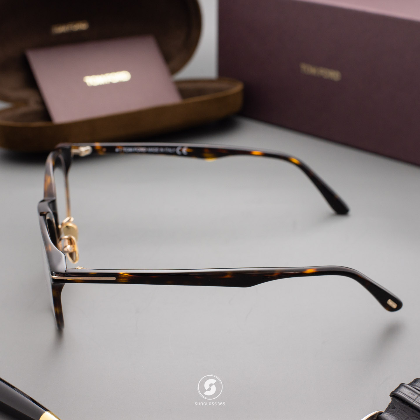 กรอบแว่น TOM FORD TF5779-D-B 052