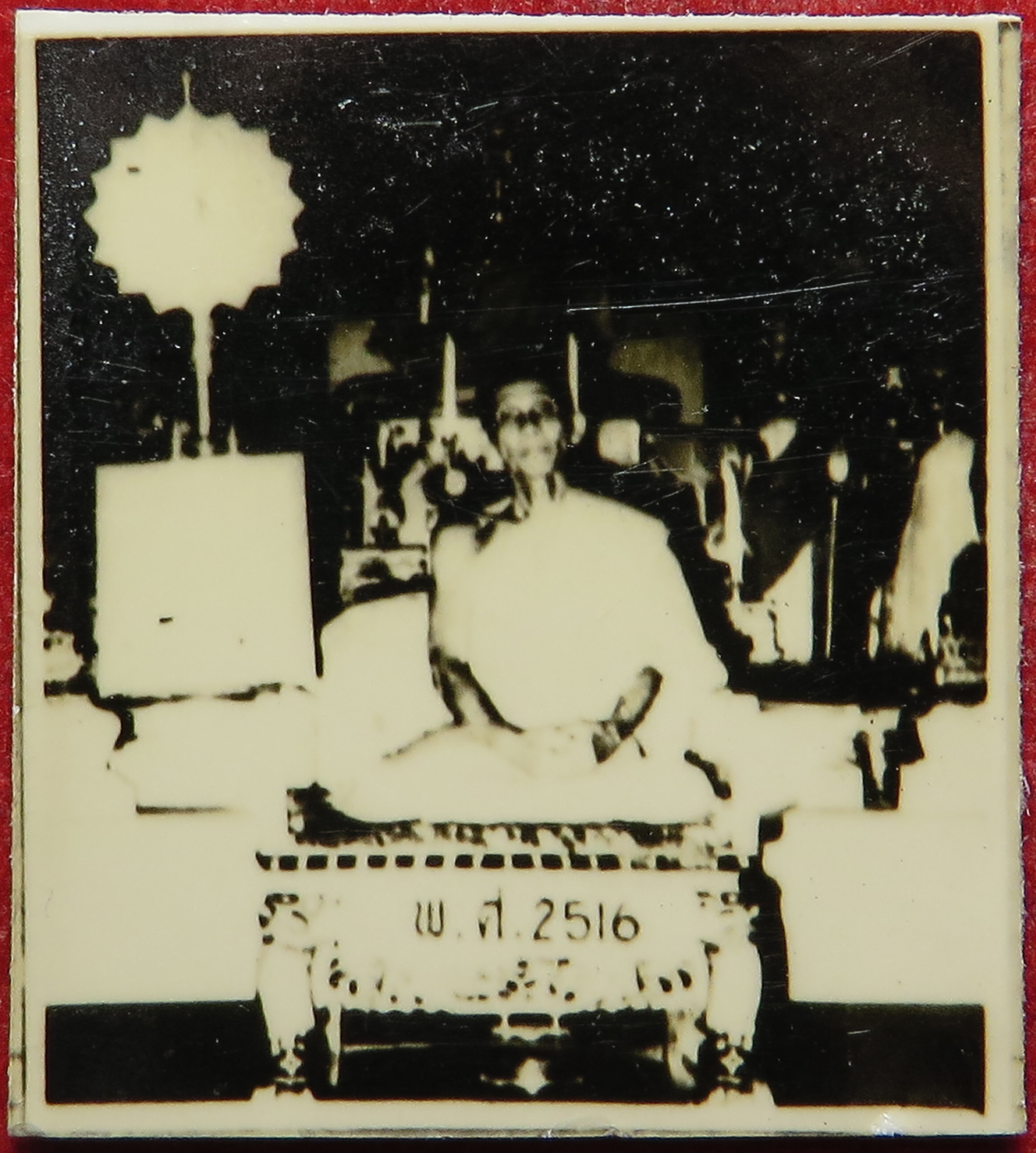 1861 (22) รูปถ่าย ผิวปรอท หลวงพ่อรัตน์ วัดบางบำหรุ จังหวัดกรุงเทพ ปี พ.ศ.2516 (หายาก) รูปจริง ผิวปรอท วิ่งเล่นแสงแวววาว (ส่งฟรี ทั่วประเทศ + รับประกัน พระแท้)