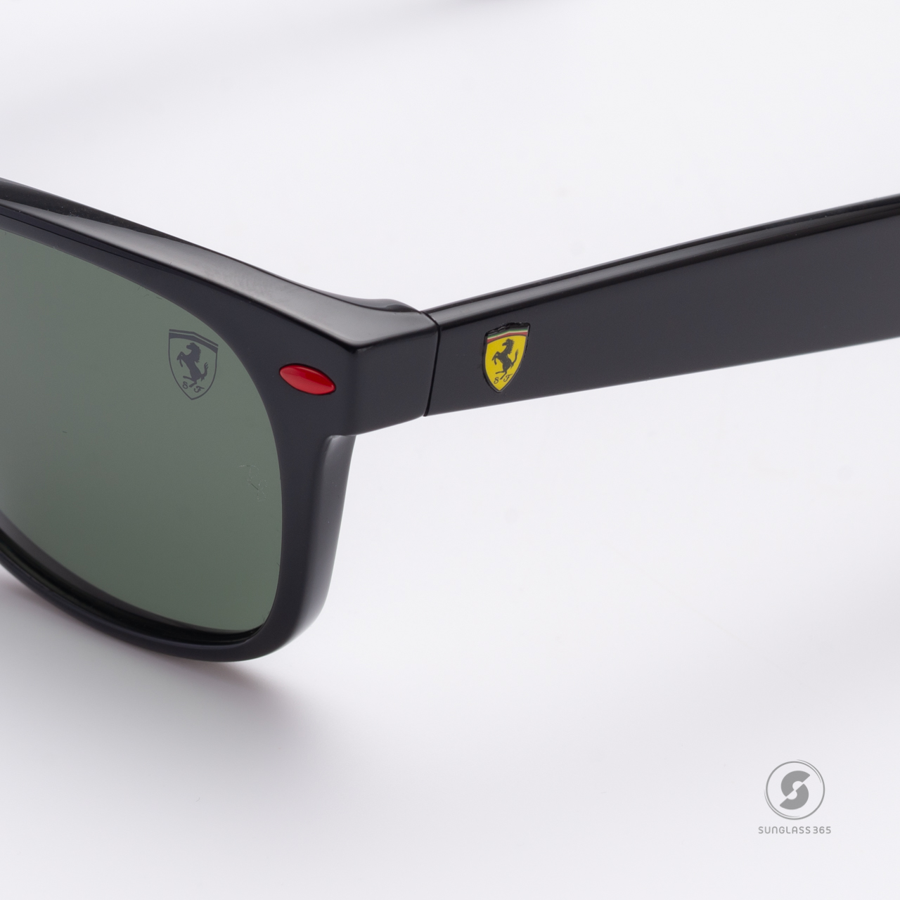 Ray-Ban RB2132M F60131 Ferrari Collection Green