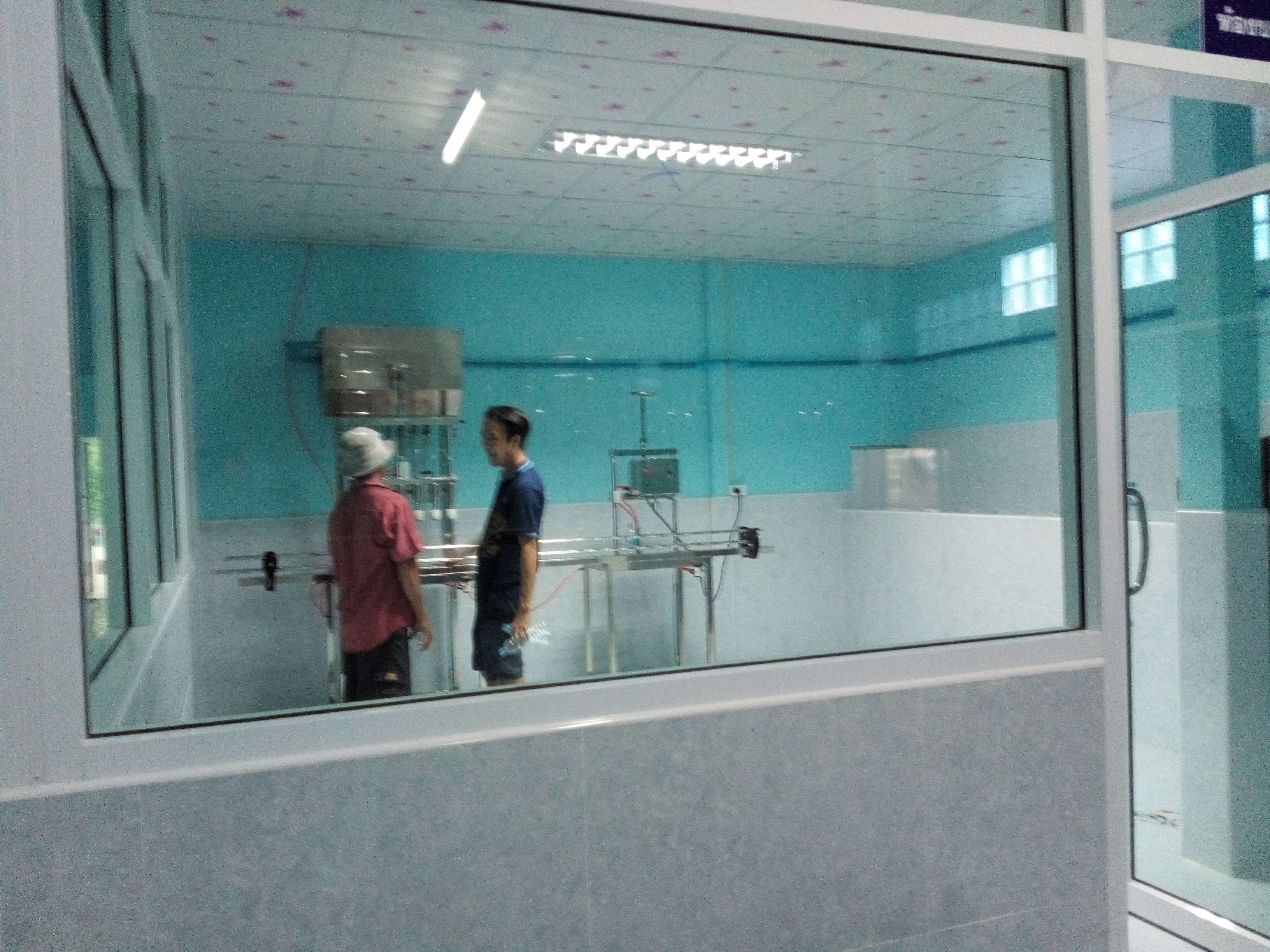 เครื่องบรรจุน้้ำ6หัว