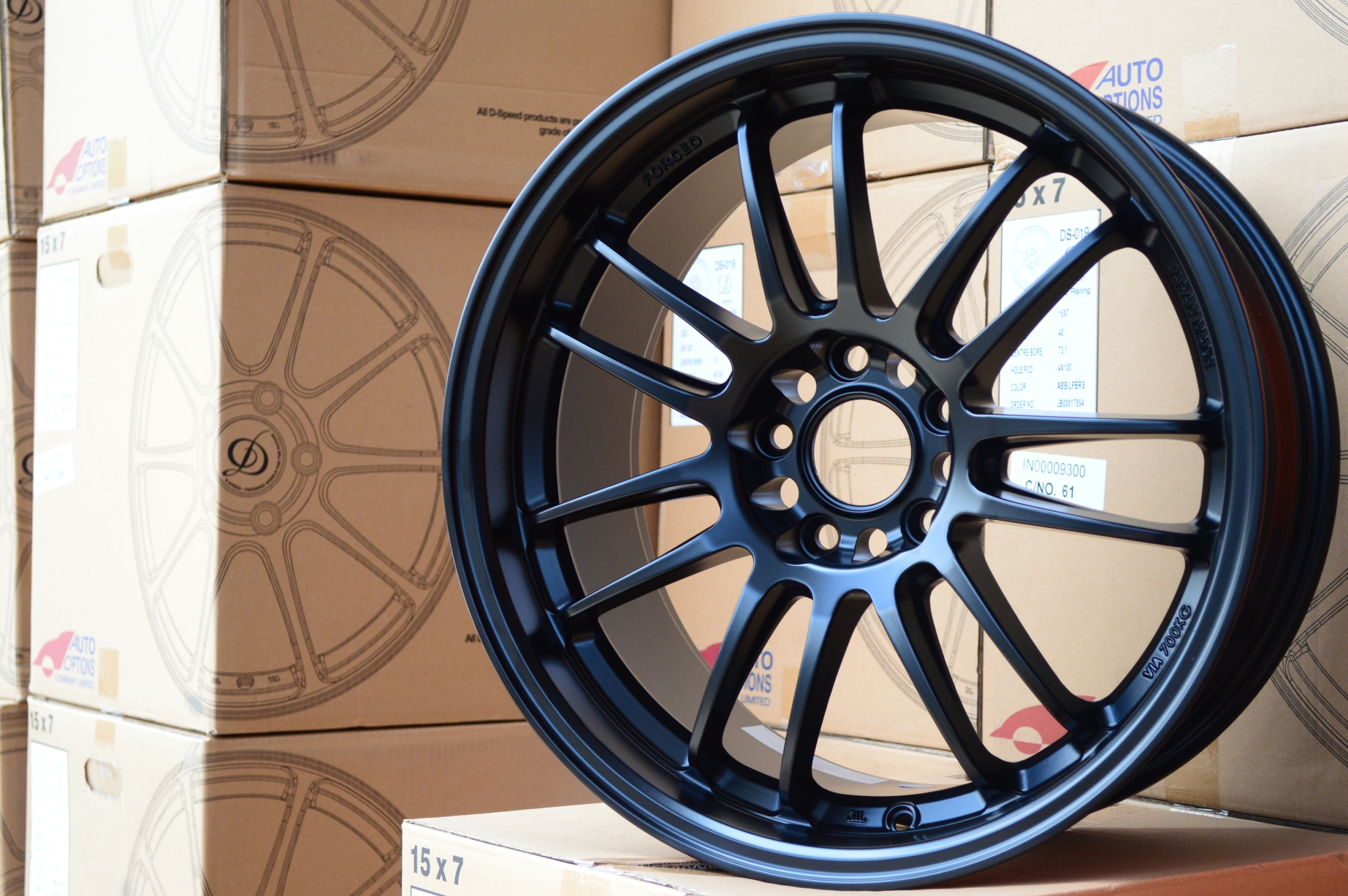 RE30 DS002 ขอบ18นิ้ว 5x114.3