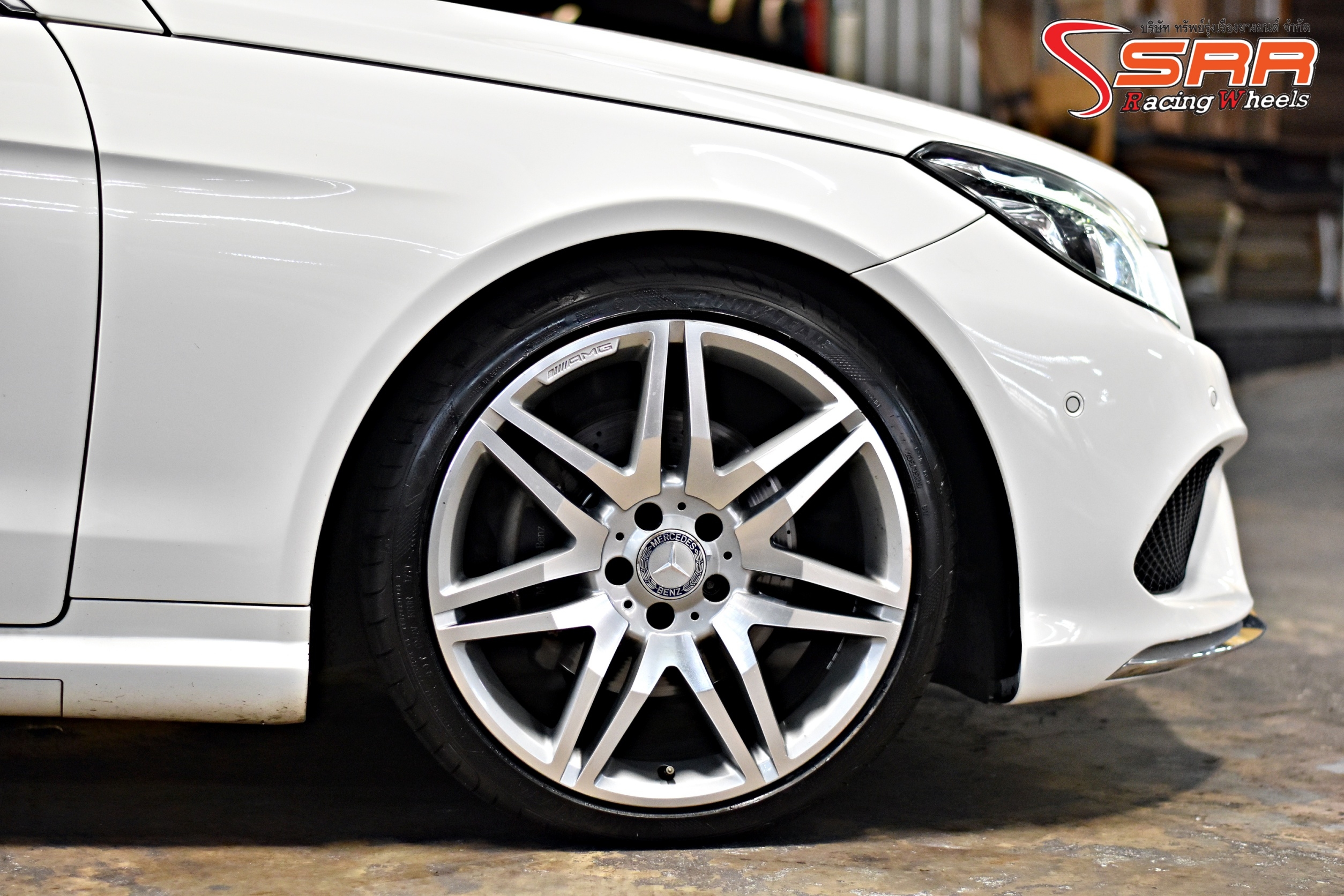 GOODYEAR ASYMMETRIC5 235/35R19 255/30R19