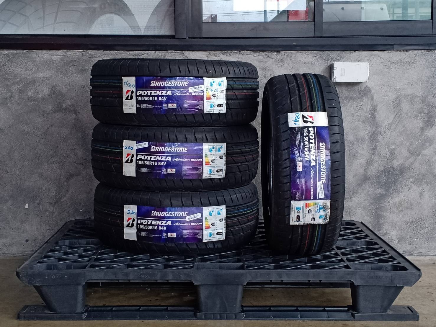 BRIDGESTONE 195/50R16 POTENZA RE004 84V MADE IN THAILAND