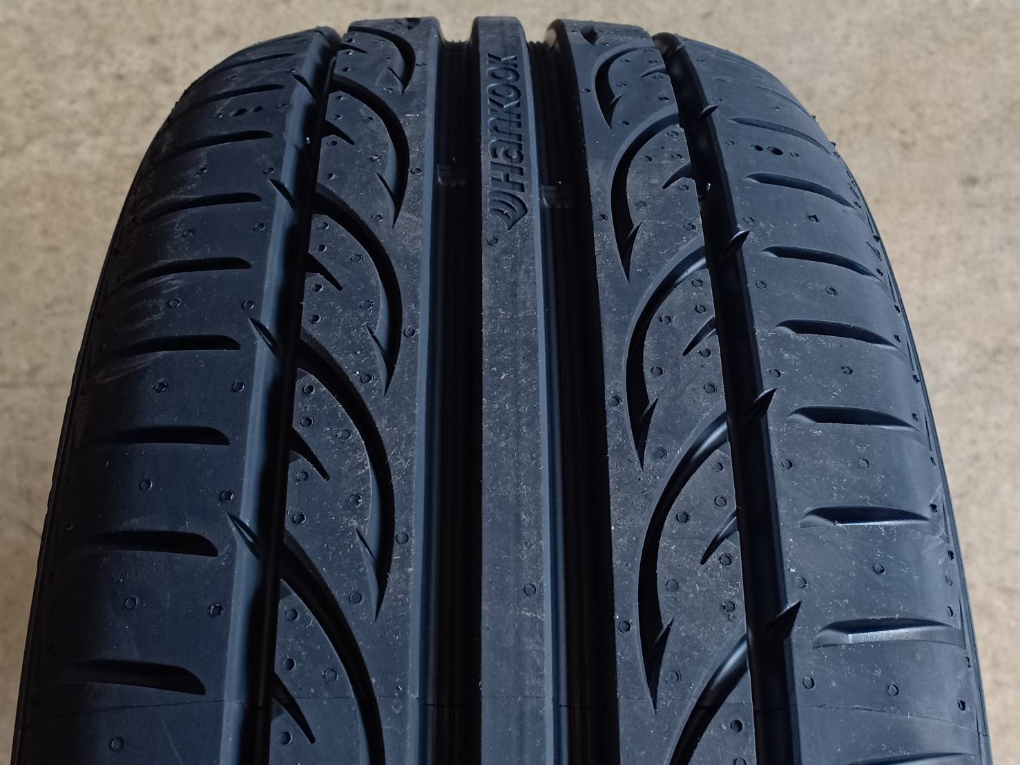 HANKOOK V12 ขอบ15 มาใหม่ปี20 ลดราคา