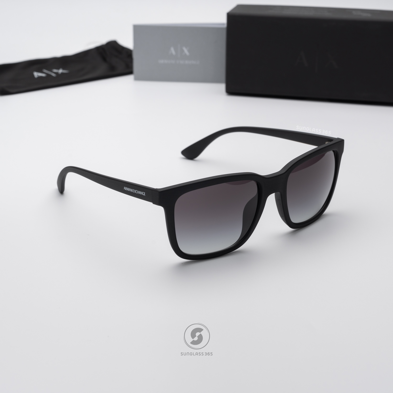 แว่นกันแดด Armani Exchange AX4112SU 80788G