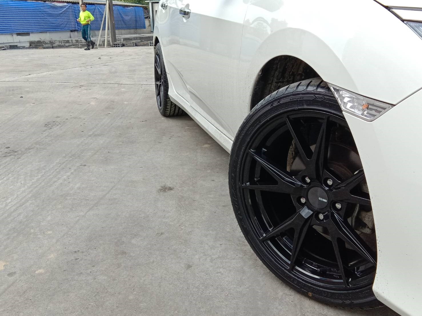 ล้อแท้ ENKEI PHOENIX ขอบ18 พร้อมยาง ชุด 29000 ปกติ 39000