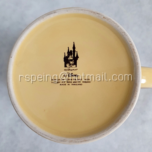 ถ้วย mug Winnie The Pooh Est.1966 ลายนูน