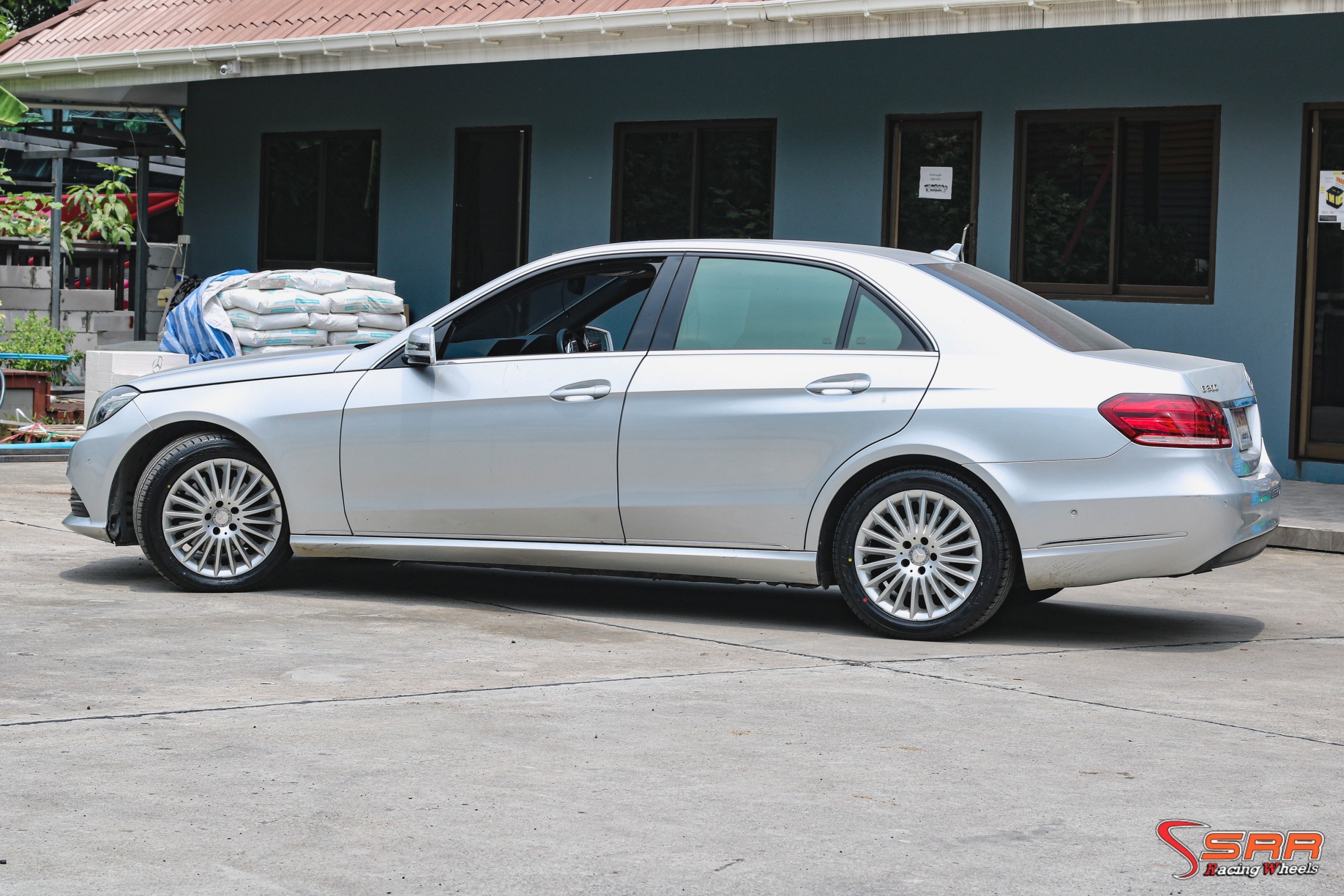 YOKOHAMA AE51 245/45R17 Y20