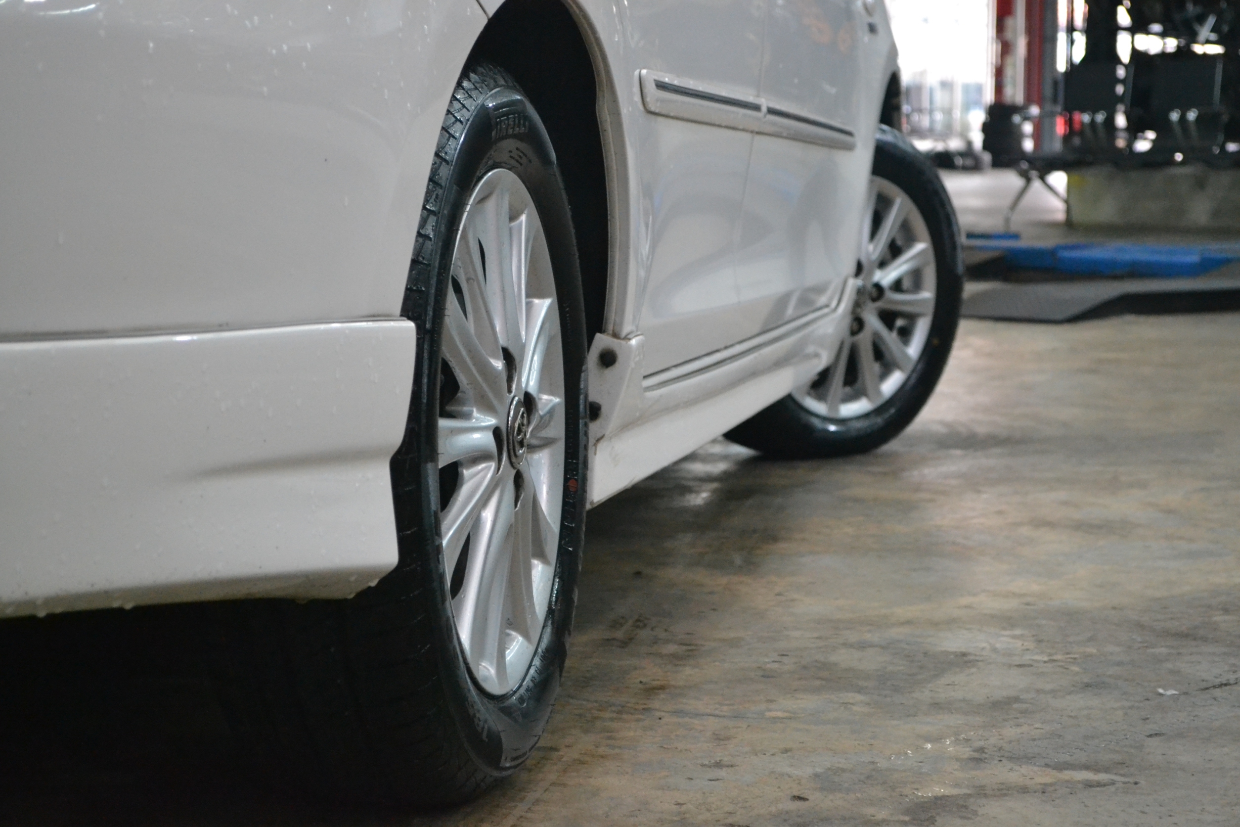 ยางใส่วีออส PIRELLI Cinturato P1 185/60R15ซื้อ2แถม2