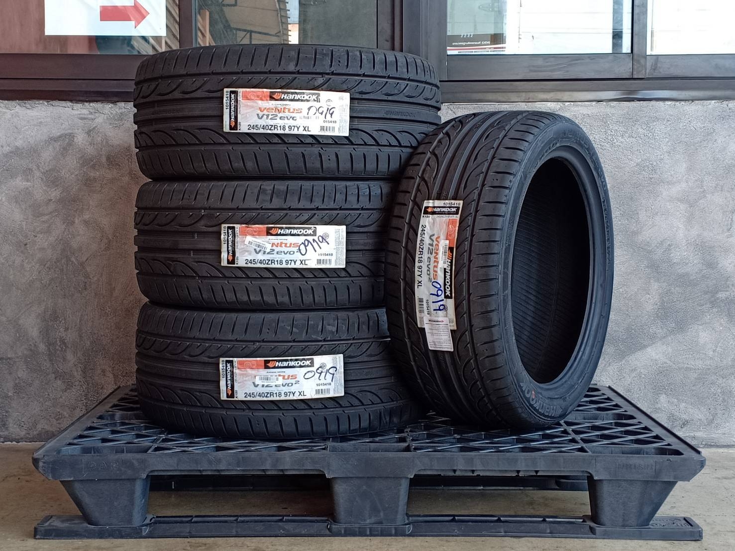 HANKOOK 245/40ZR18 VENTUS V12 EVO2 97Y XL MADE IN KOREA