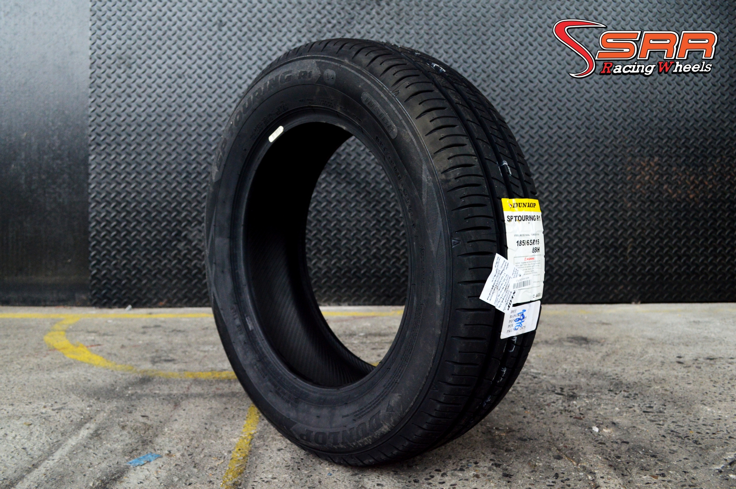 ยางใหม่ DUNLOP TOURING R1 185/65-15 ซื้อ2แถม2