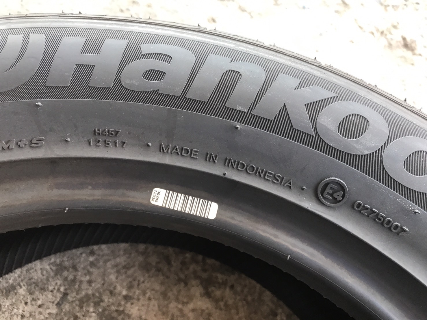 HANKOOK V2CONCEPT2 225-50-16 ซื้อ2แถม2