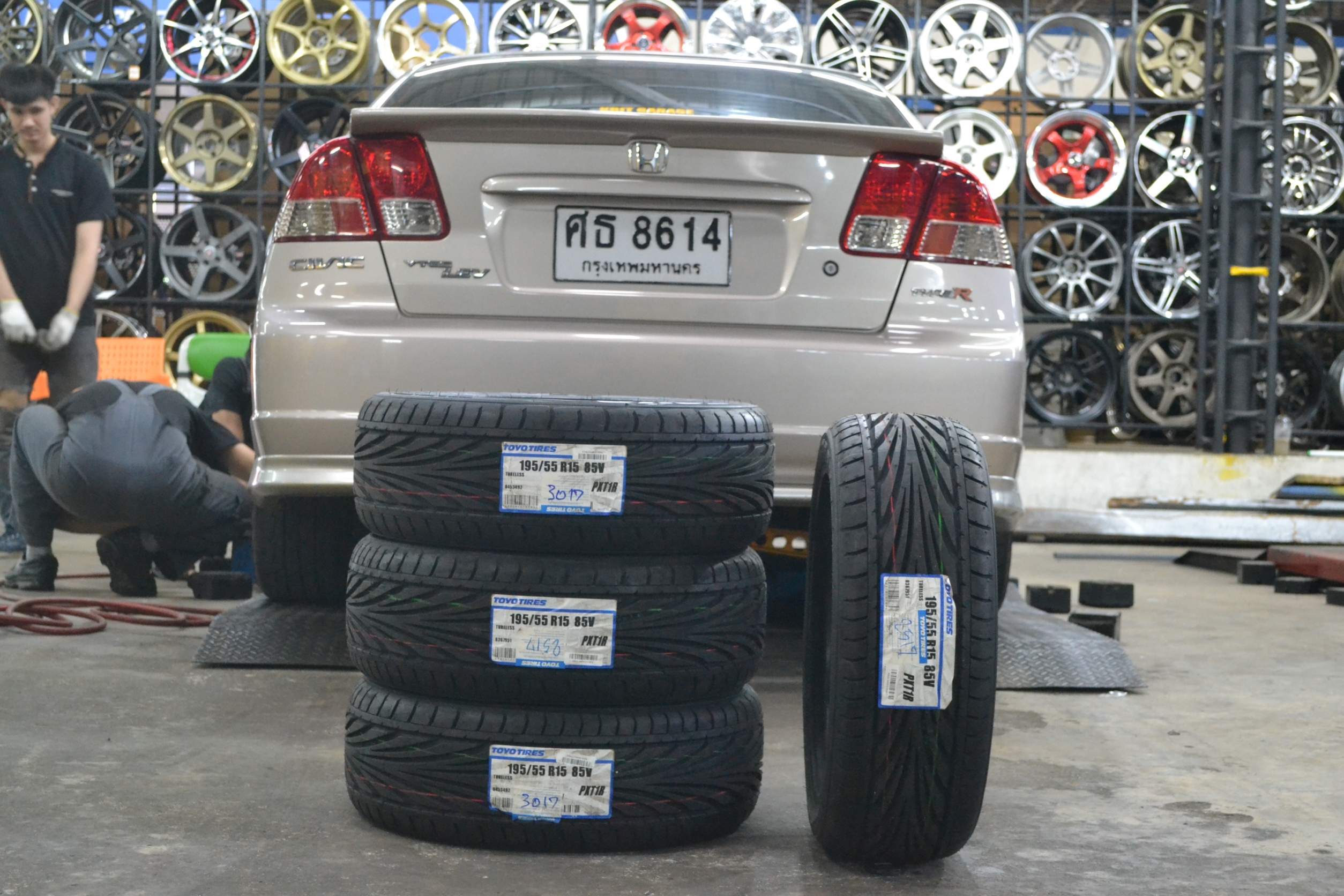 TOYO T1R 195/55-15 เส้น 2500 บาท ซื้อ4เส้น รับส่วนลดทันที 1000 บาท