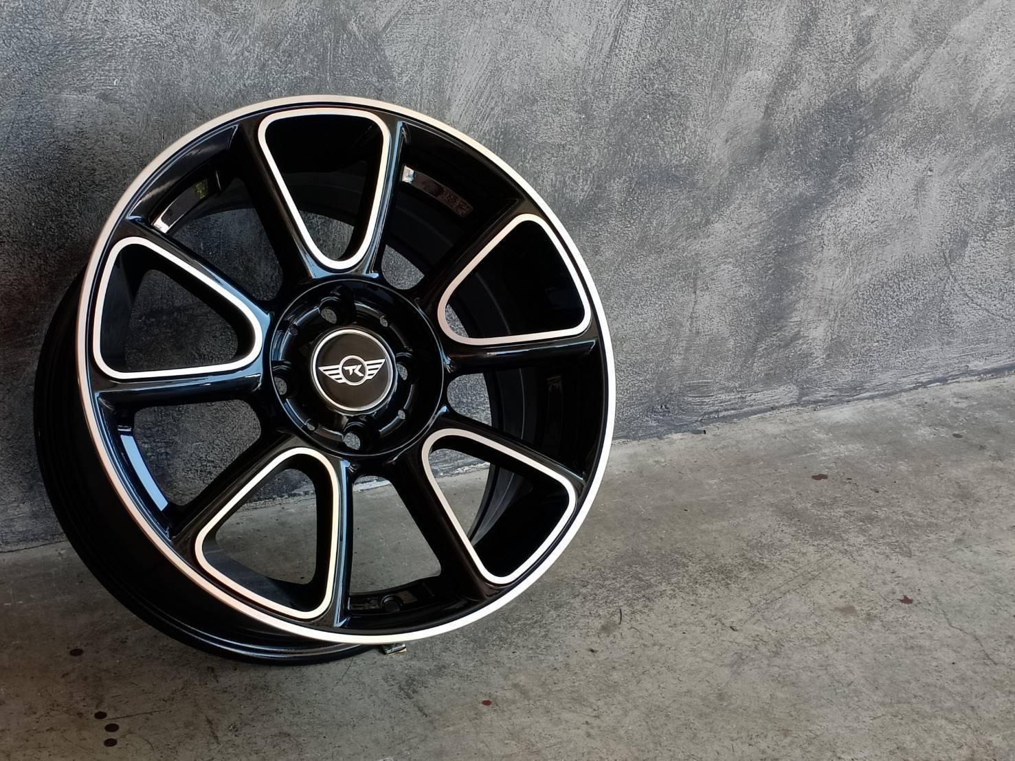 TK-DOLPHIN 15X7 4X100 35 73.1 FP/B