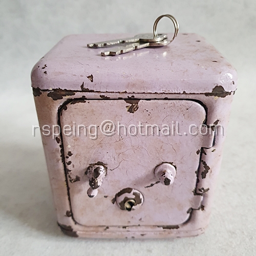 กระปุกออมสิน โลหะ ตู้เซฟวินเทจสีม่วง (พร้อมกุญแจ)