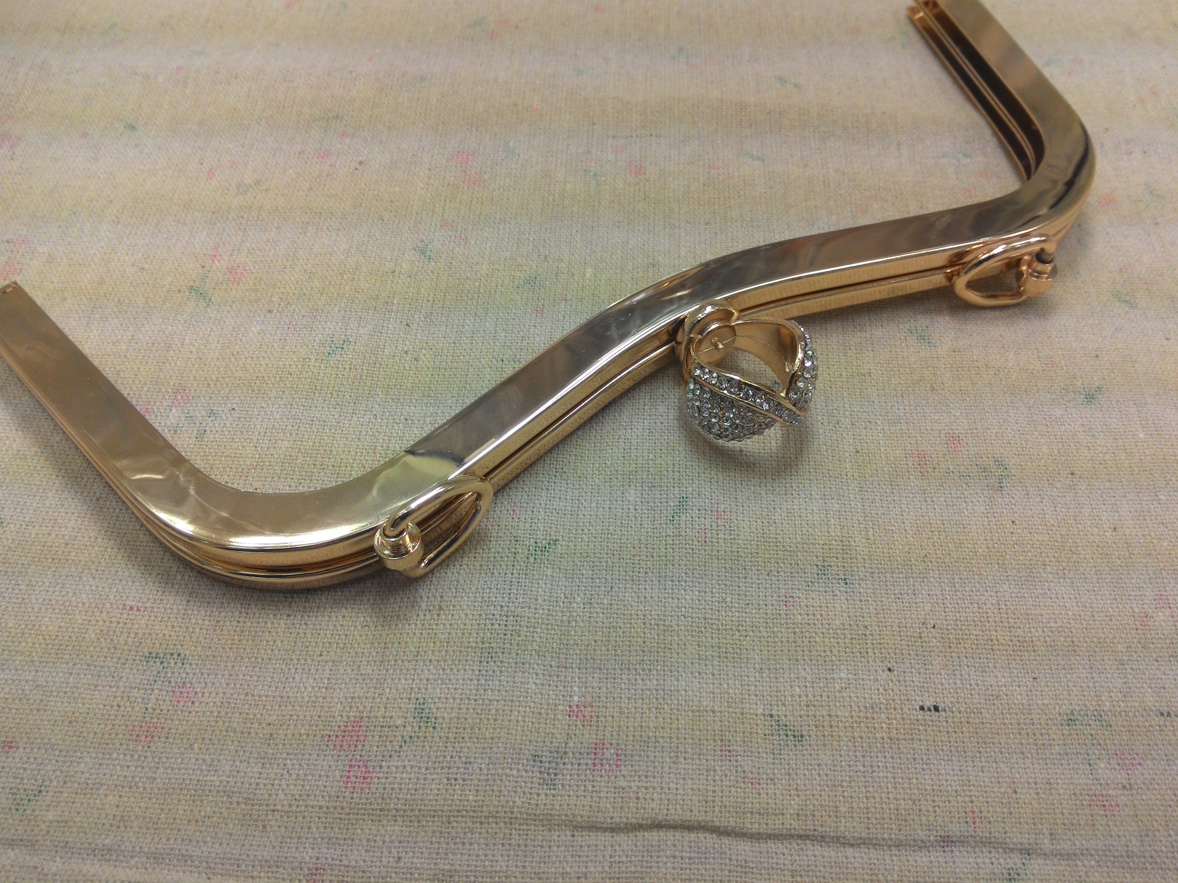 ปากกระเป๋าปิ๊กแป๊กหัวแหวน ทอง