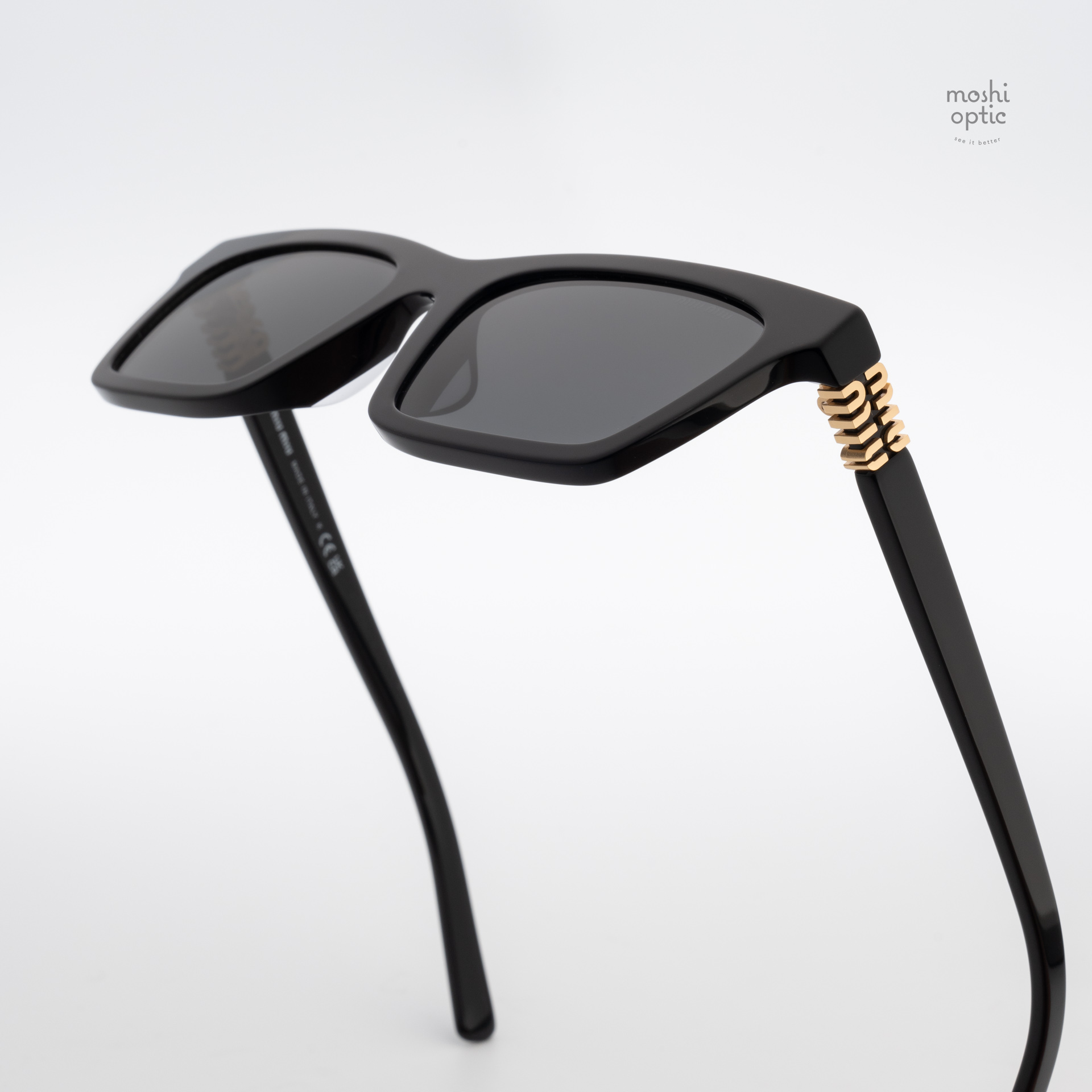 แว่นกันแดด Miu Miu MUA05SF 16K08Z