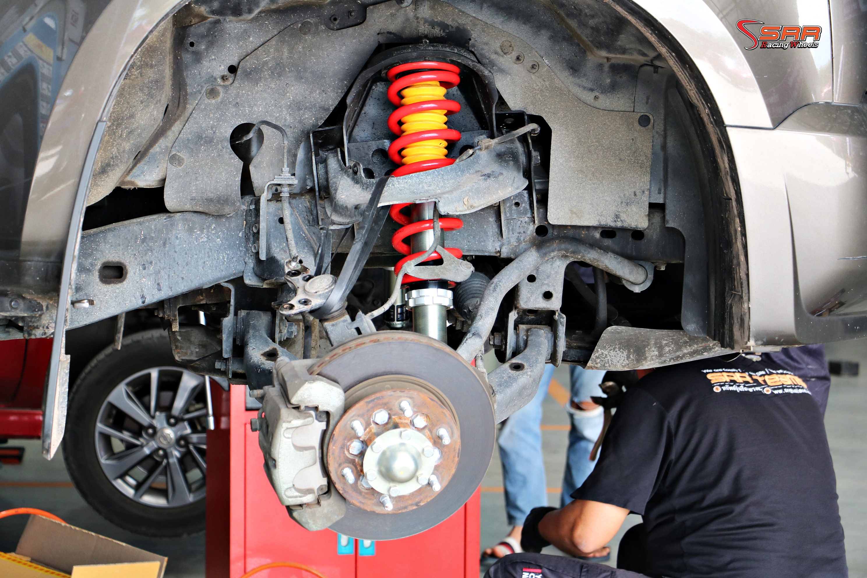 โช้ค Yss E series ผ่อน0% ได้ 6-10 เดือน ที่ทรัพย์รุ่งเรืองยางยนต์ สาขาสำนักงานใหญ่ ที่เดียว