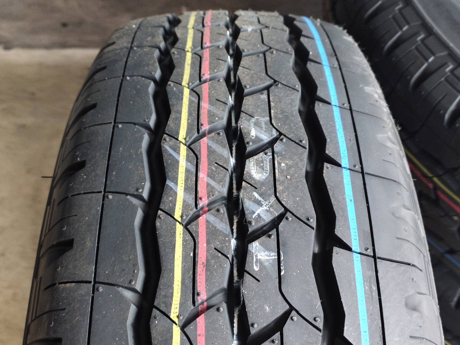 BRIDGESTONE 225/75R15C 116/114Q DURAVIS R624
