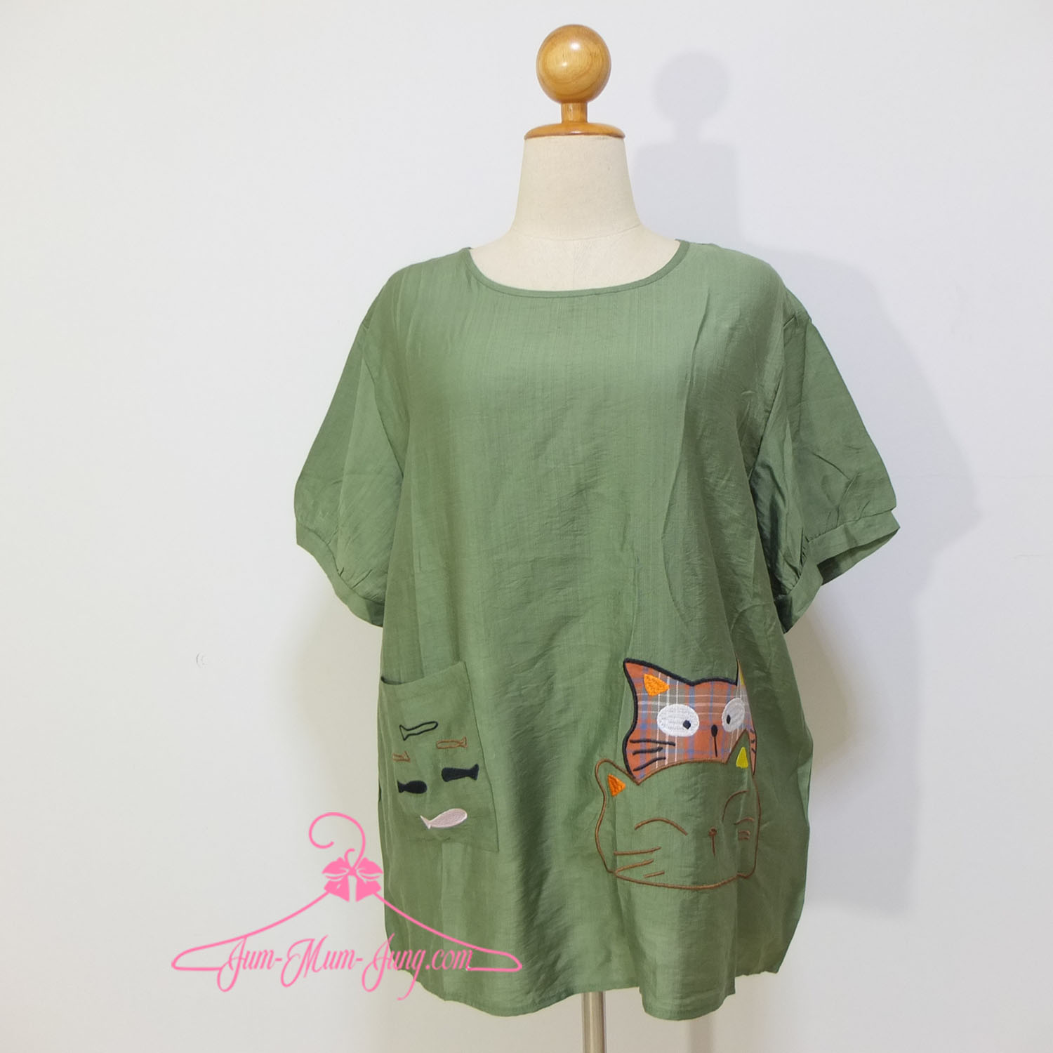 *อก50-52นิ้ว*เสื้อคนอ้วนผ้าลินินสลาฟสีเขียวปักลายแมว มีกระเป๋าชายเสื้อ สวยเก๋น่ารักมากๆค่ะ