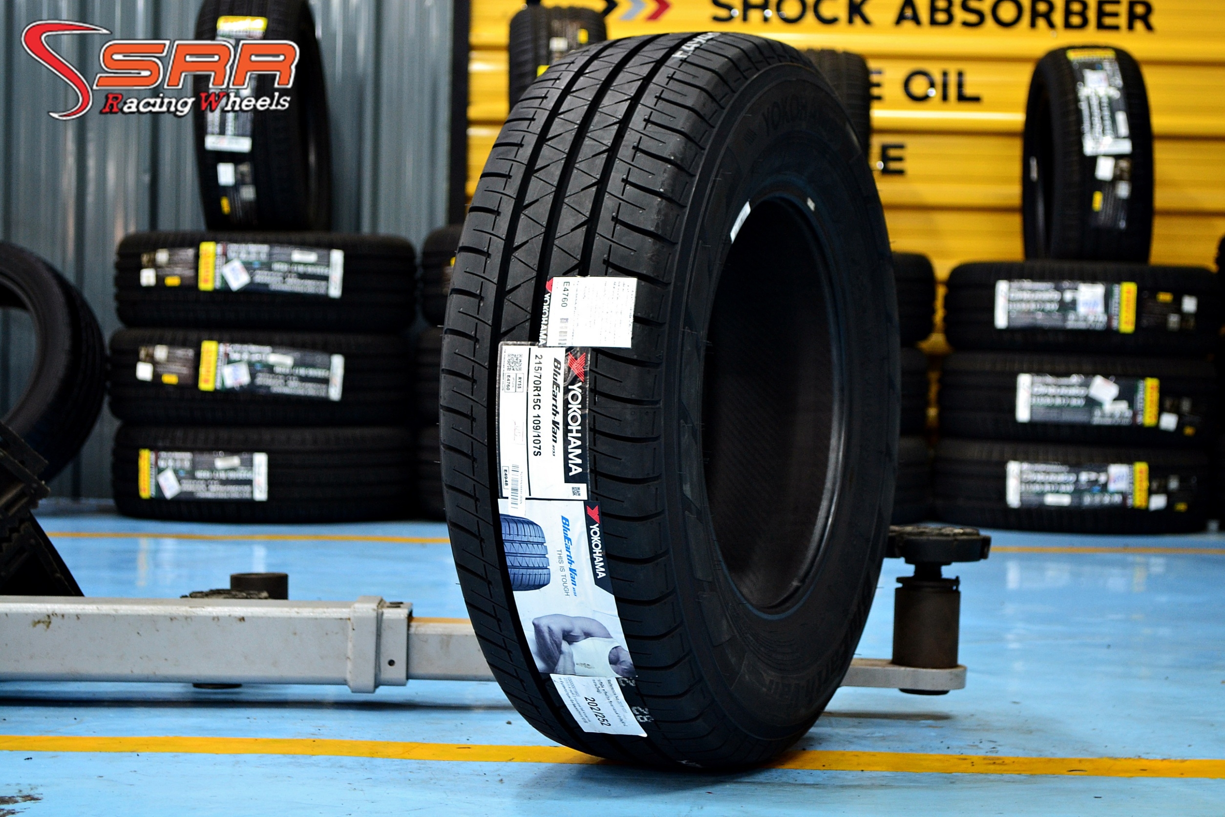 YOKOHAMA BLUEARTH-VAN RY55 215/70-15 ราคาพิเศษ