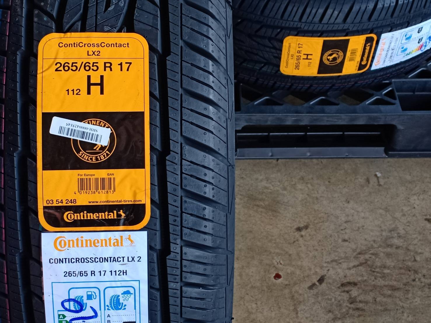 CONTINENTAL 265/65R17 CROSS CONTACT LX2 112H MADE IN MALAYSIA