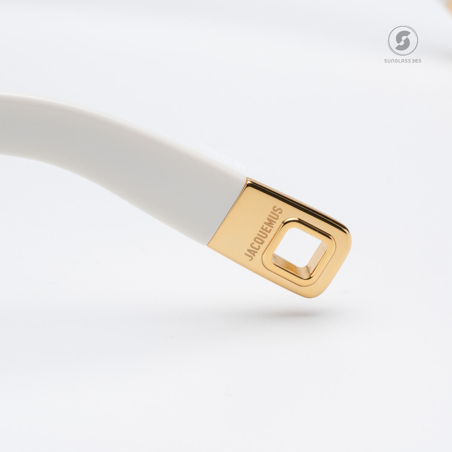 แว่นกันแดด JACQUEMUS OVALO JAC4 C7