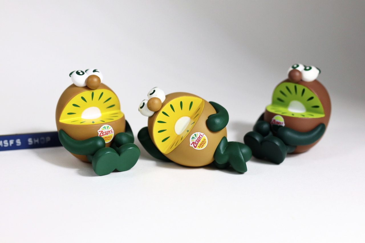 Zespri ฟิกเกอร์ ตุ๊กตากีวี่ ชุด 3 แบบ