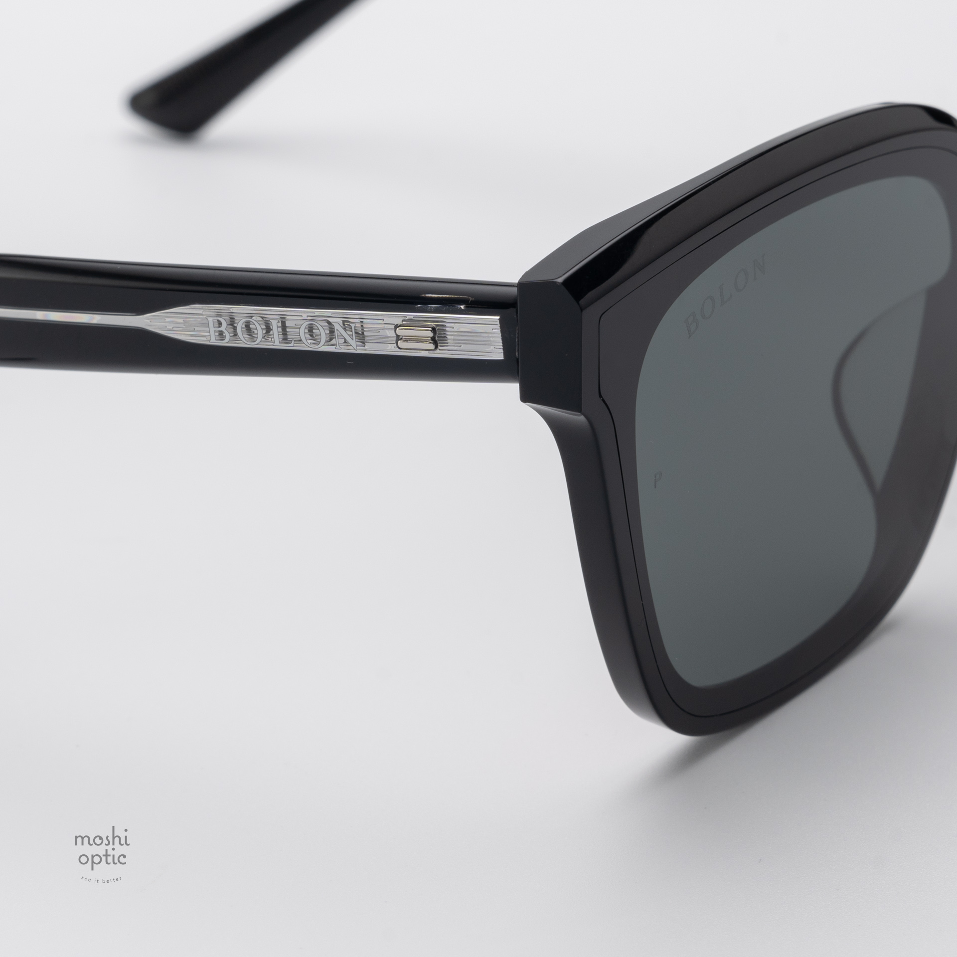 แว่นกันแดด BOLON รุ่น BL3202 Hallstatt C10 Shiny Black