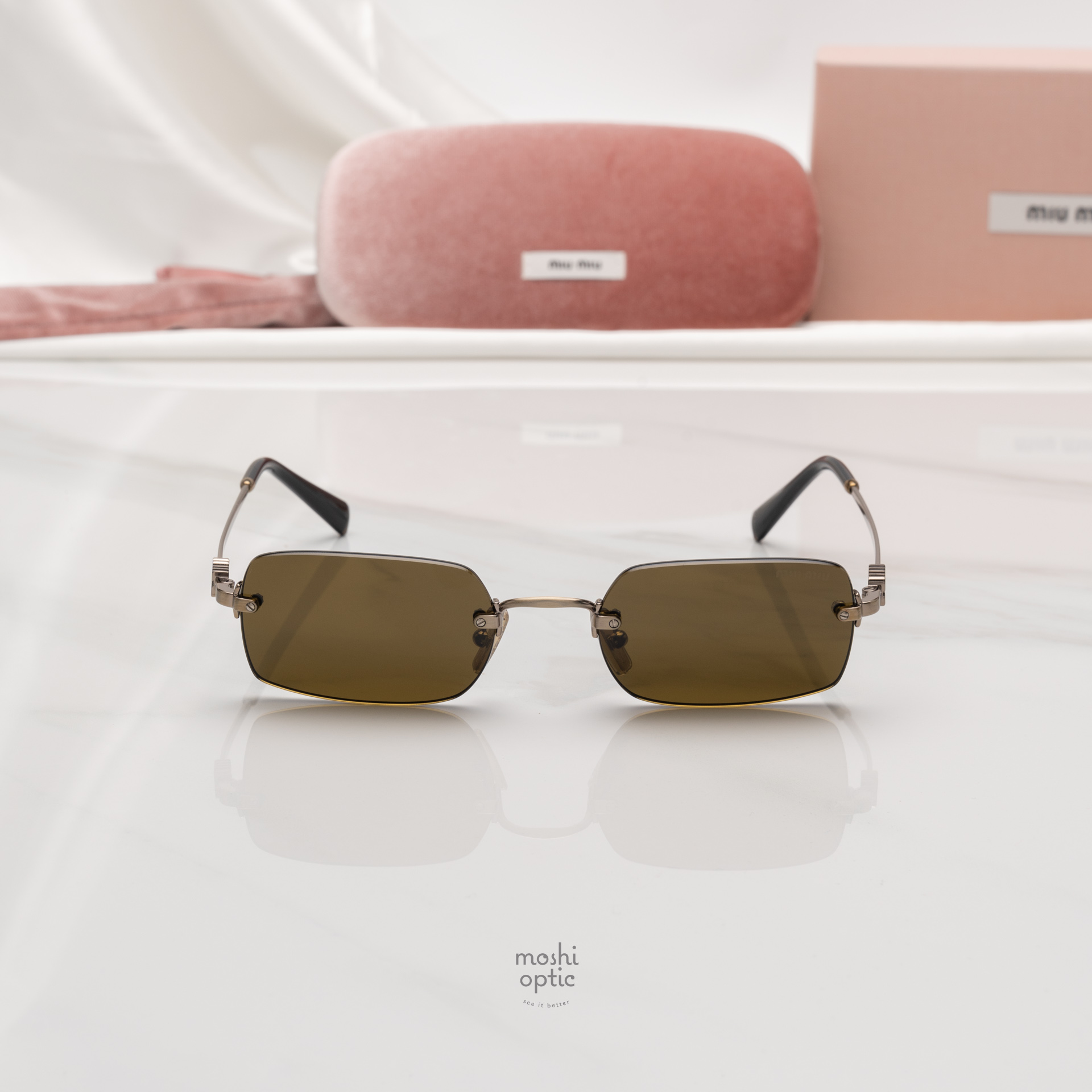 แว่นกันแดด Miu Miu MUB50S 26C09Z