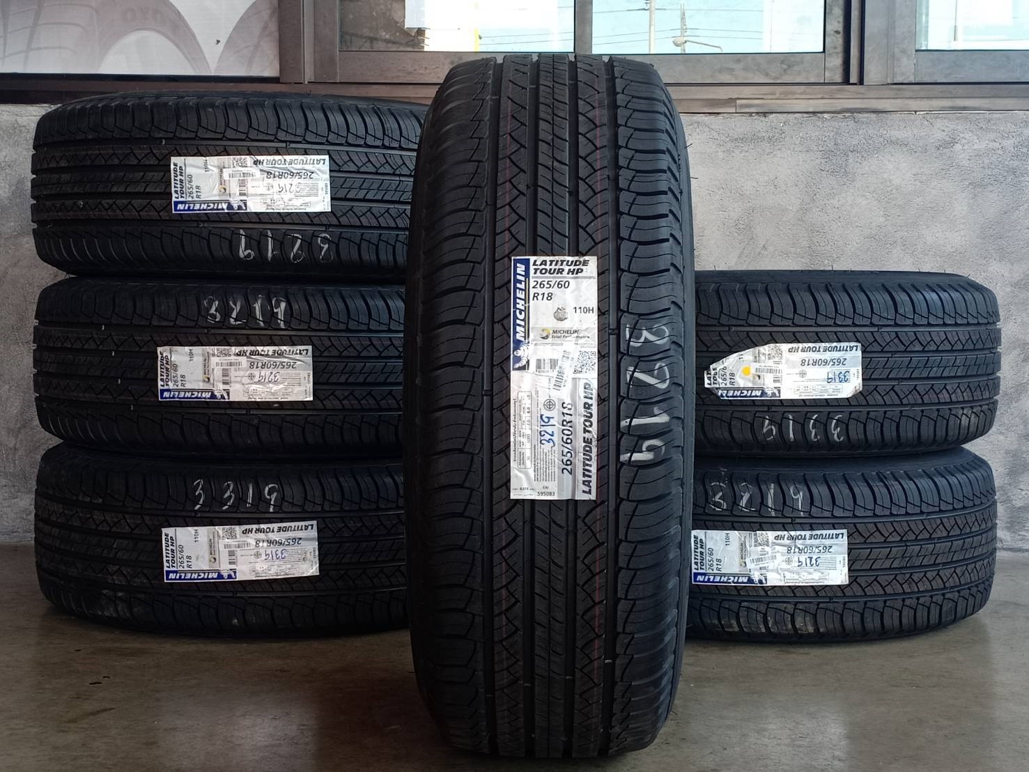 MICHELIN LATITUDE TOUR HP 265/60R18 ปี19