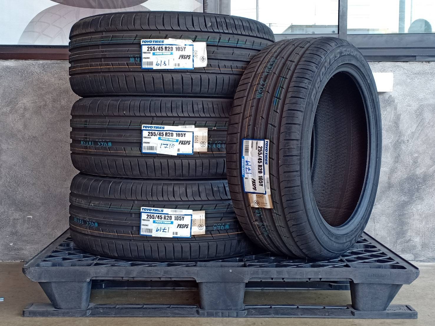 TOYO 255/45R20 PROXES SPORT SUV 105Y MADE IN JAPAN